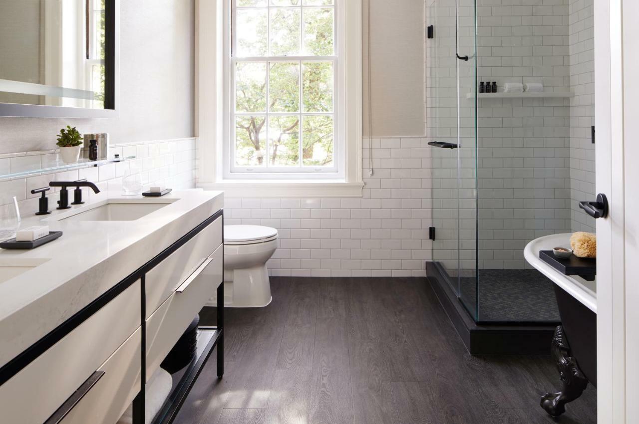 The Whitney Hotel Boston Luaran gambar Bathroom with a shower enclosure