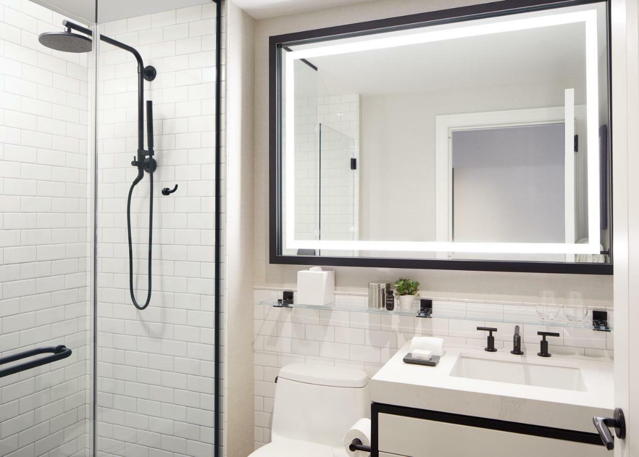 The Whitney Hotel Boston Luaran gambar Bathroom