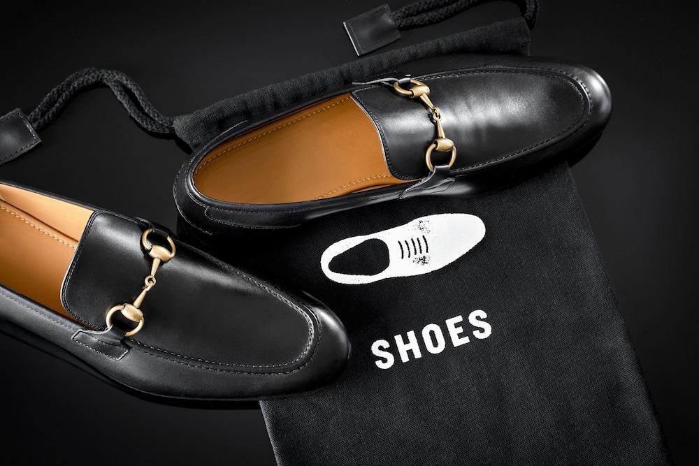 The Whitney Hotel Boston Luaran gambar Shoes